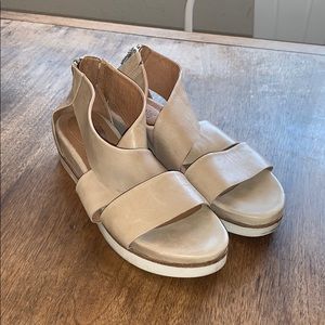 Women’s Tan Bussola Sandals